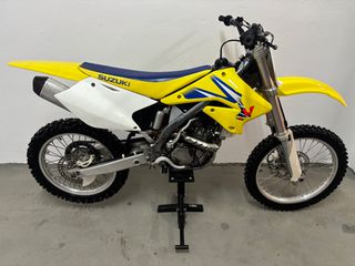 Suzuki RM-Z 250 2005-thumb-12