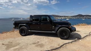 Jeep Gladiator 2022 80th Anniversary Edition-thumb-13