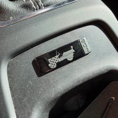 Jeep Gladiator 2022 80th Anniversary Edition-thumb-14