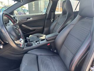 Mercedes-Benz GLA 180 2019 AMG Edition-thumb-9