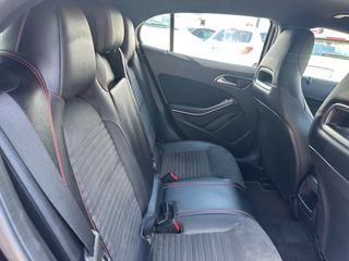 Mercedes-Benz GLA 180 2019 AMG Edition-thumb-14