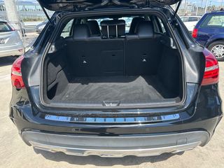 Mercedes-Benz GLA 180 2019 AMG Edition-thumb-15