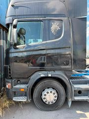 Scania 2004 164L 480-thumb-2