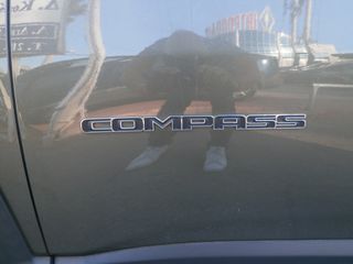Jeep Compass 2018-thumb-14