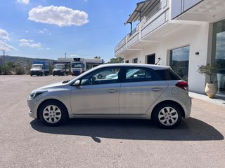 Hyundai i 20 2017-thumb-10