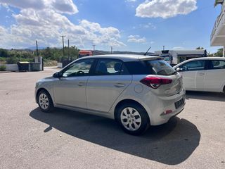 Hyundai i 20 2017-thumb-12