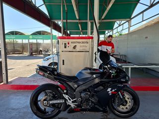 Yamaha YZF-R1 2007 R1-thumb-7
