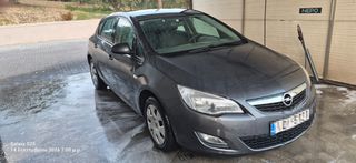 Opel Astra 2012