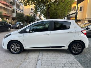 Toyota Yaris 2019 HYBRID AUTOMATIC NAVI CAMERA-thumb-1