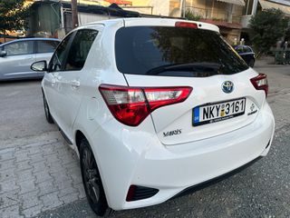 Toyota Yaris 2019 HYBRID AUTOMATIC NAVI CAMERA-thumb-2