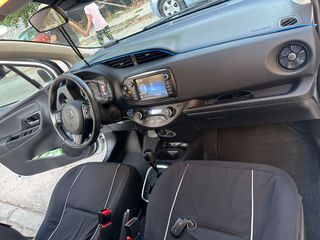 Toyota Yaris 2019 HYBRID AUTOMATIC NAVI CAMERA-thumb-39