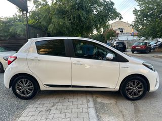 Toyota Yaris 2019 HYBRID AUTOMATIC NAVI CAMERA-thumb-8