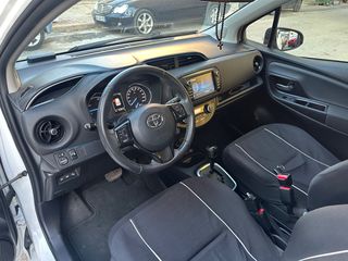 Toyota Yaris 2019 HYBRID AUTOMATIC NAVI CAMERA-thumb-17