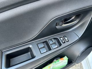 Toyota Yaris 2019 HYBRID AUTOMATIC NAVI CAMERA-thumb-18