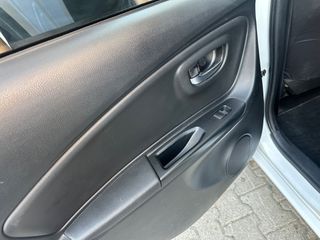 Toyota Yaris 2019 HYBRID AUTOMATIC NAVI CAMERA-thumb-22