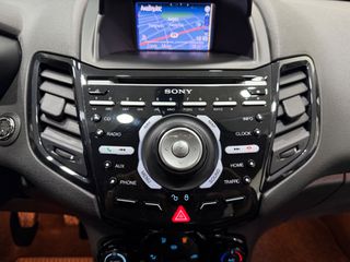 Ford Fiesta 2015 ST LINE | LED | CLIMA | ΝΕΟ ΣΕΤ ΧΡΟΝΙΣΜΟΥ | EURO6-thumb-25