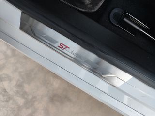 Ford Fiesta 2018 ST LINE-thumb-11