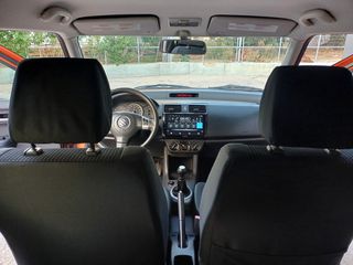 Suzuki Swift 2005 1.3 GLA 92HP-thumb-19