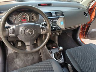 Suzuki Swift 2005 1.3 GLA 92HP-thumb-22