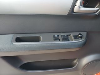 Suzuki Swift 2005 1.3 GLA 92HP-thumb-24