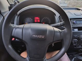 Isuzu D-Max 2013 Ανατροπή-thumb-8