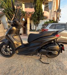Piaggio Beverly 400 2024-thumb-5