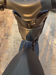 Piaggio Beverly 400 2024-thumb-7