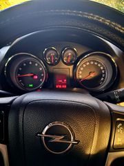 Opel Insignia 2011