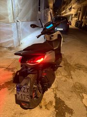Piaggio Beverly 400 2023 400-thumb-2