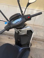 Piaggio Beverly 400 2023 400-thumb-5
