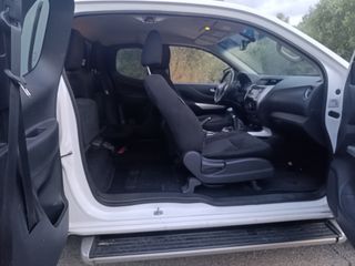 Nissan Navara 2017-thumb-8