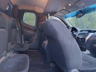Nissan Navara 2017-thumb-10