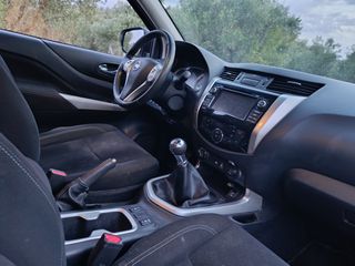 Nissan Navara 2017-thumb-12