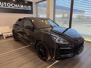 Porsche Cayenne 2022 E-HYBRID COUPE Sport Design• Bose • Carbon Steering • Pano-thumb-3