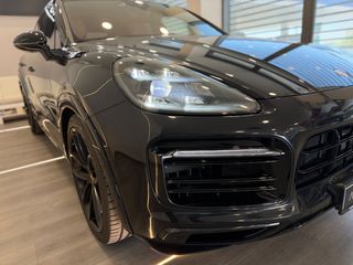 Porsche Cayenne 2022 E-HYBRID COUPE Sport Design• Bose • Carbon Steering • Pano-thumb-7