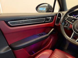 Porsche Cayenne 2022 E-HYBRID COUPE Sport Design• Bose • Carbon Steering • Pano-thumb-29