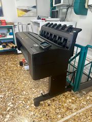 HP DesignJet T930-thumb-2