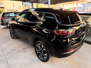Jeep Compass 2023 1.3 T4 4xe Plug-in Hybrid Limited-thumb-4