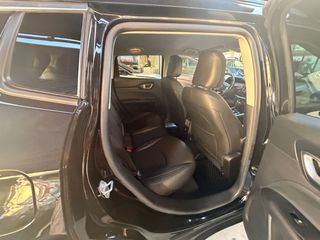 Jeep Compass 2023 1.3 T4 4xe Plug-in Hybrid Limited-thumb-9