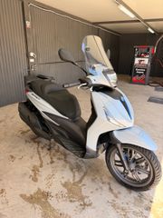 Piaggio Beverly 400 2025