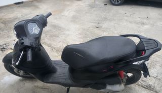 Piaggio Liberty 150 2023-thumb-2