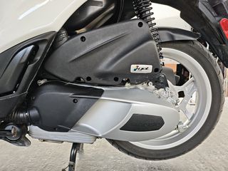 Piaggio Liberty 150 2026-thumb-0