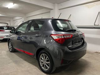 Toyota Yaris 2017 1.5cc•110hp•Navi•Camera•Bleutooth•-thumb-4
