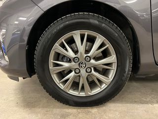 Toyota Yaris 2017 1.5cc•110hp•Navi•Camera•Bleutooth•-thumb-7