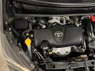 Toyota Yaris 2017 1.5cc•110hp•Navi•Camera•Bleutooth•-thumb-17
