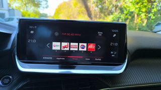 Peugeot 2008 2020 1.2 PURETECH 130 ALLURE-thumb-8
