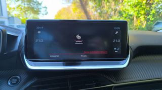 Peugeot 2008 2020 1.2 PURETECH 130 ALLURE-thumb-11