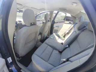 Volvo S40 2006 1.6 105 HP-thumb-17