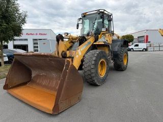 Φορτωτής Με Λάστιχα Komatsu 2007 WA 320-4