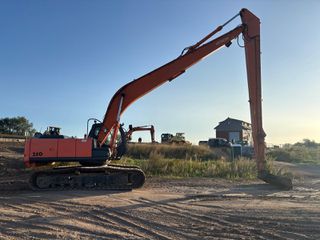 Εκσκαφέας Με Ερπύστριες Hitachi 2004 ZX 250 Long Reach